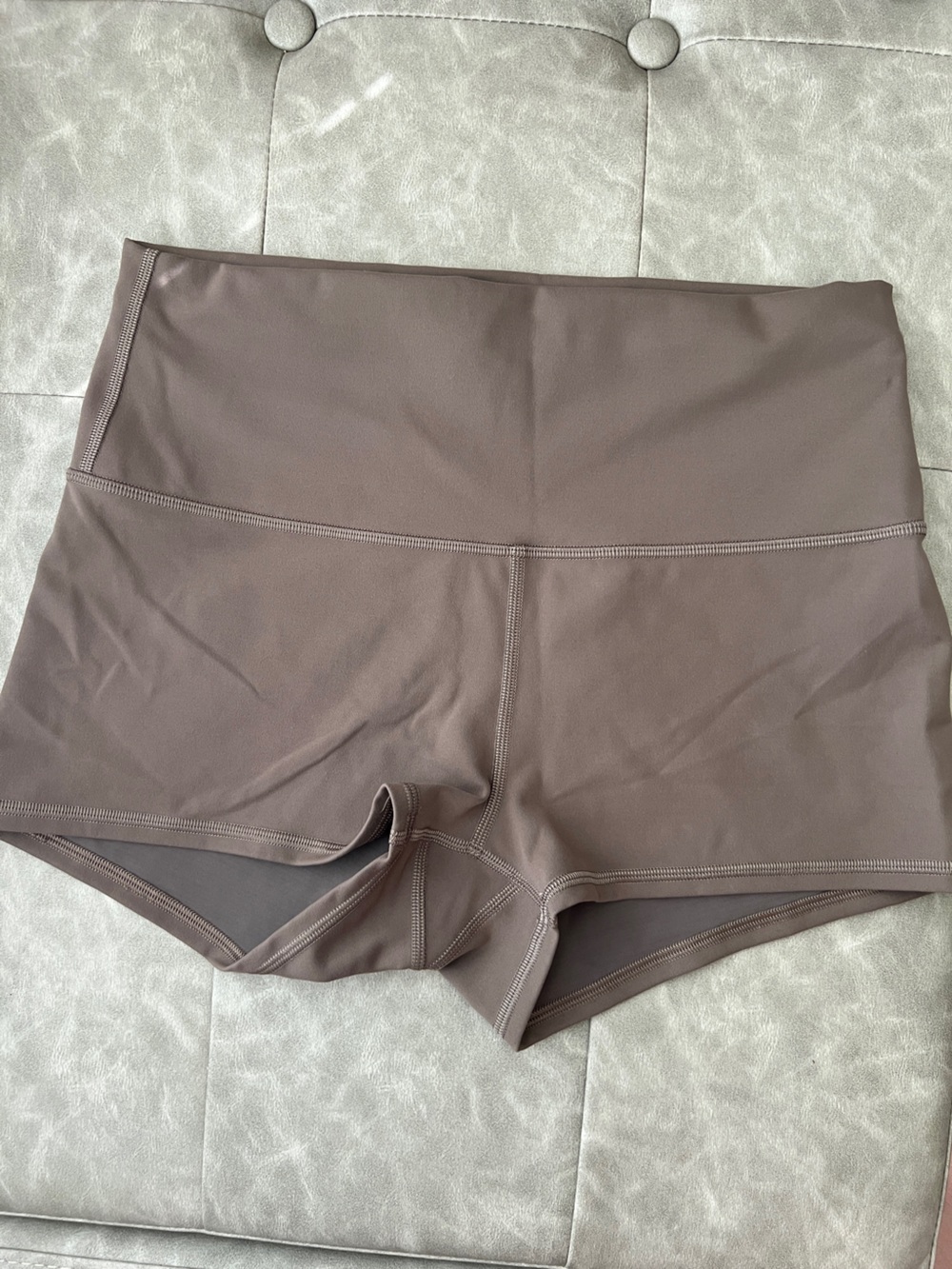 Lululemon Wunder Train High Rise Shorts 2 inch
